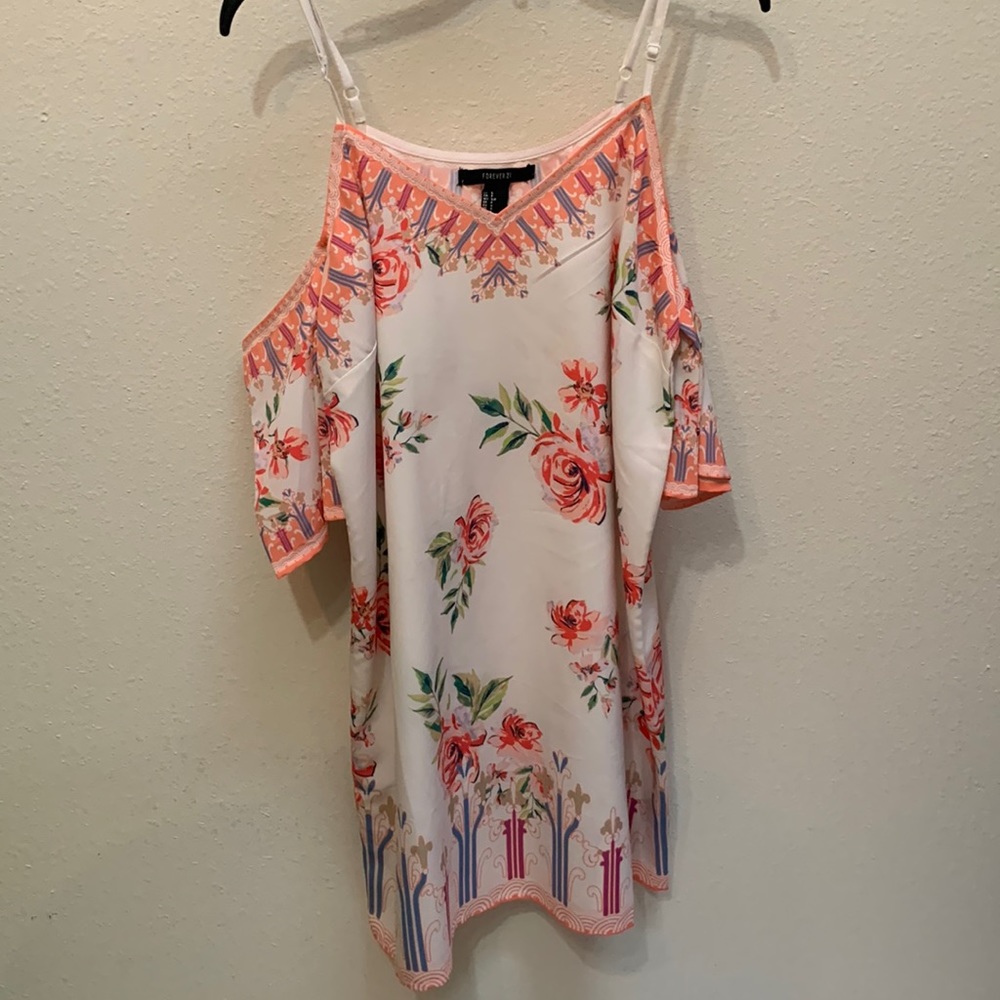 F21 Peek-a-Boo Shoulder Floral Dress